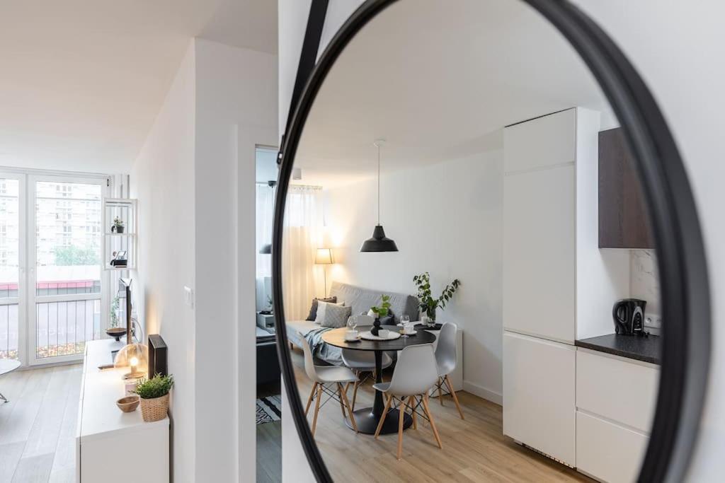 Superapart Jana Pawla Ii, Apt 302 Cozy Urban Retreat, Perfect For Couples Varsovia Exterior foto